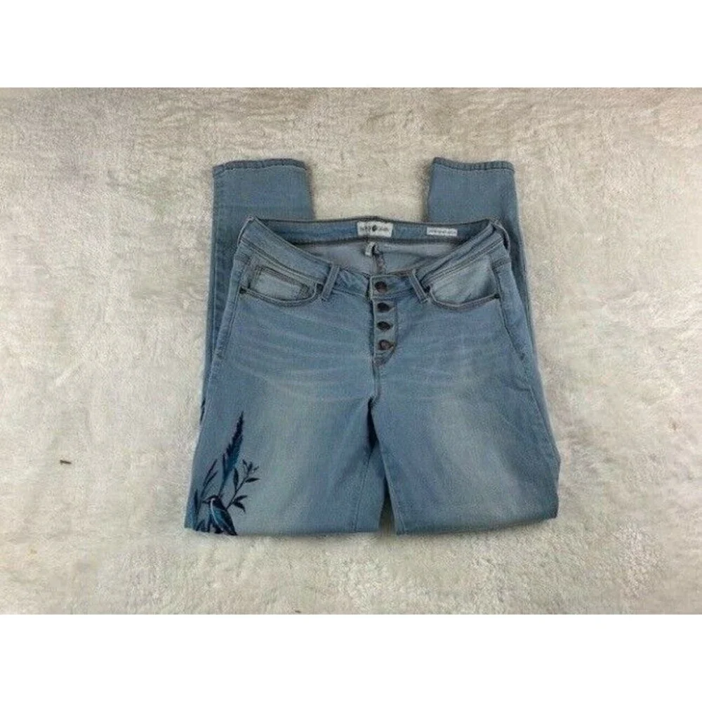 Black Daisy Juniors Jeans Size 5 27 Light Wash Jamie Relaxed Skinny Button Fly - Picture 4 of 6